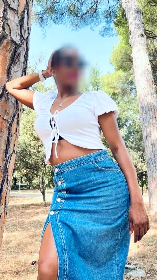 Ayla, 37