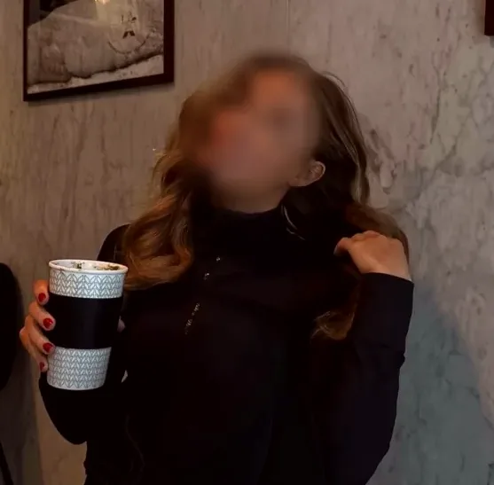 Cynthia, 28