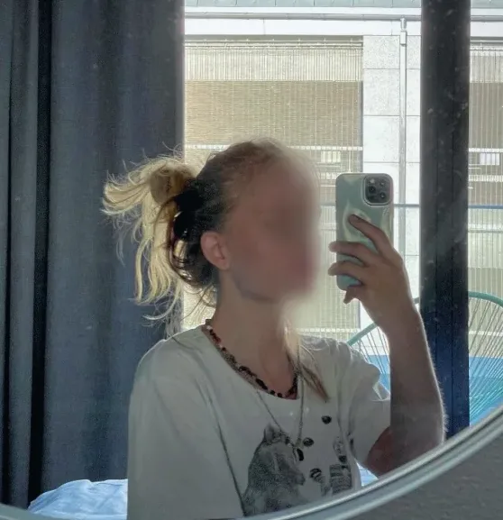 Esila, 19