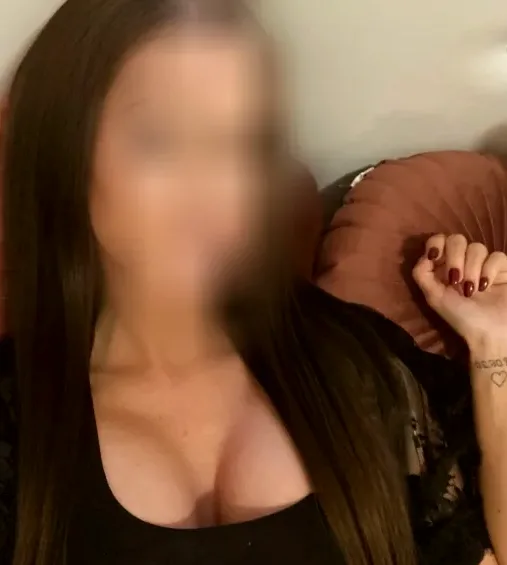 Evi, 37