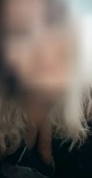 Hannah, 39