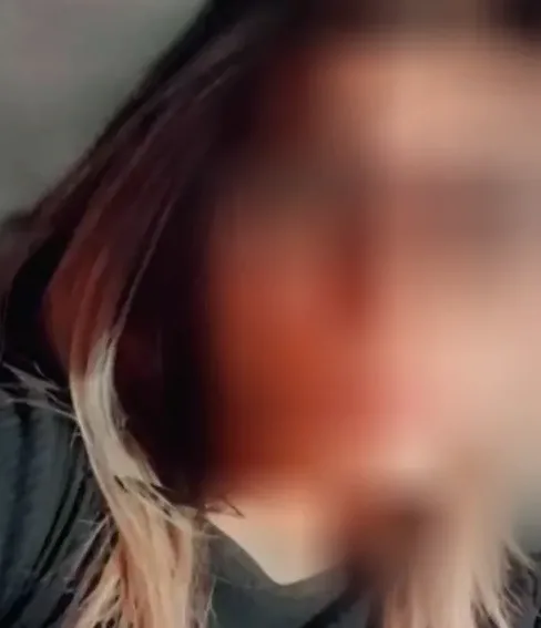 Imane, 30