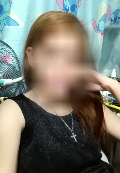 Mila, 32