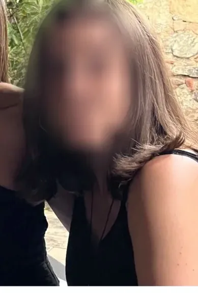Nikki, 33