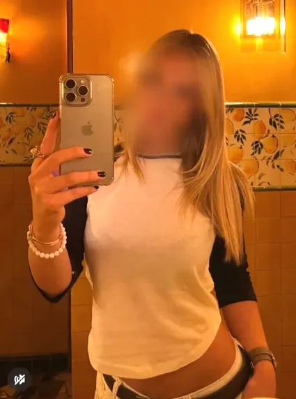 Zainab, 29
